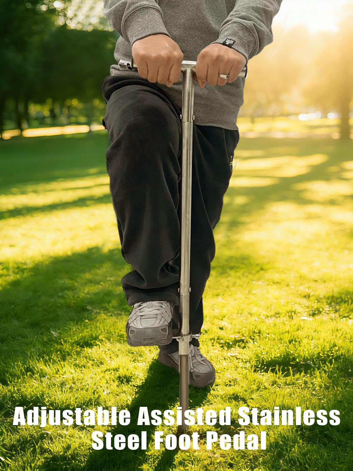 Lichtund T-handle grip on soil probe provides secure leverage during sampling