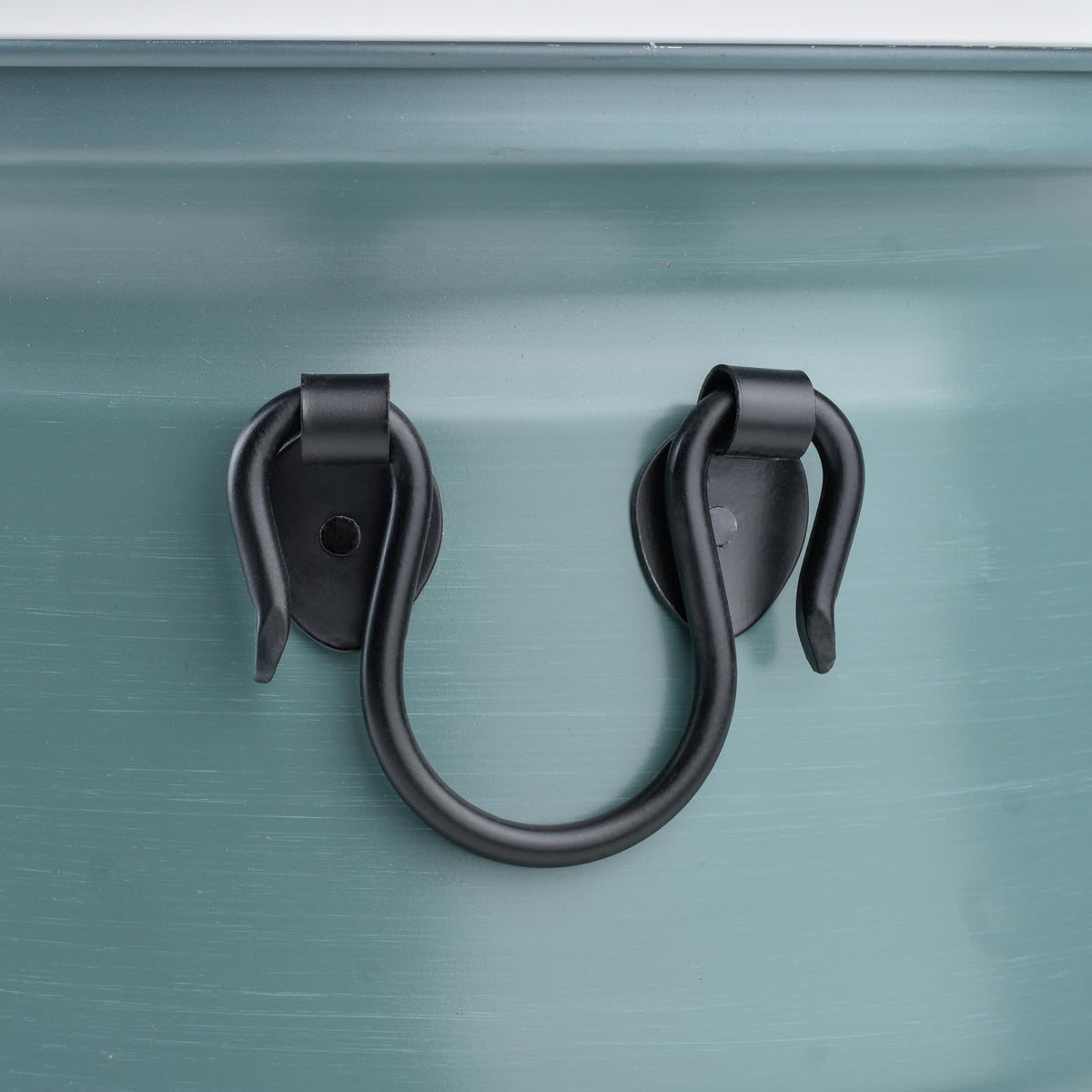 LifeSmart hose holder green, dimensions 19-by-15.25-inches, versatile for placement.