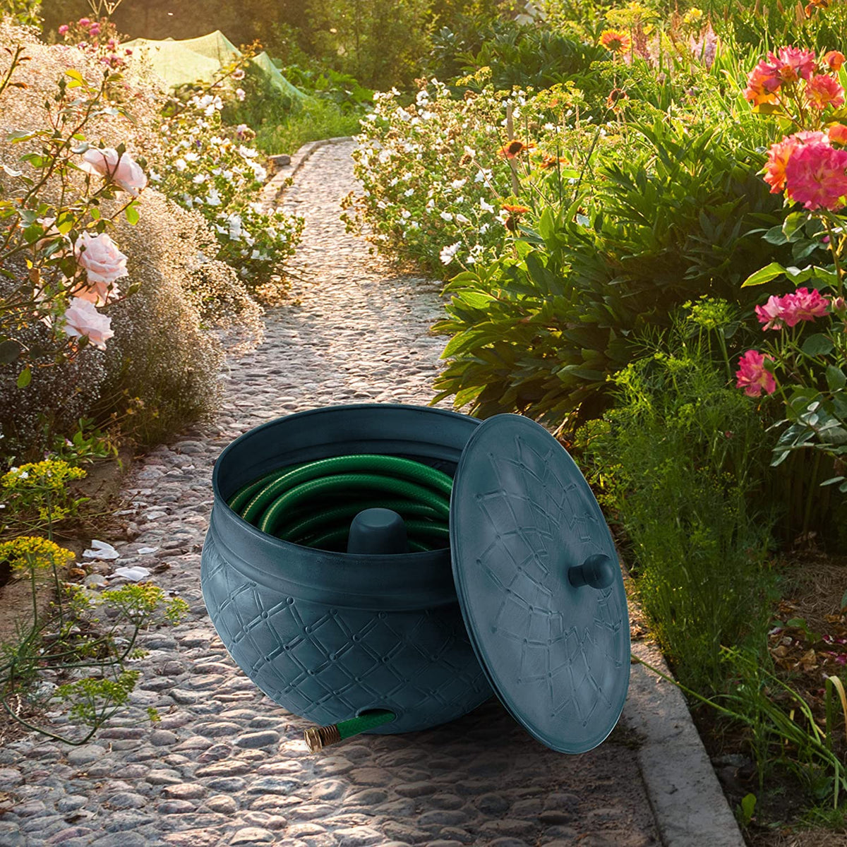 LifeSmart durable, lightweight hose storage construction protects hoses.