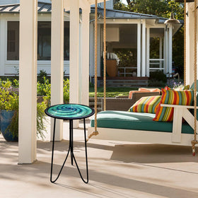 LIFFY lightweight round table weighs 3.8 lb for easy repositioning