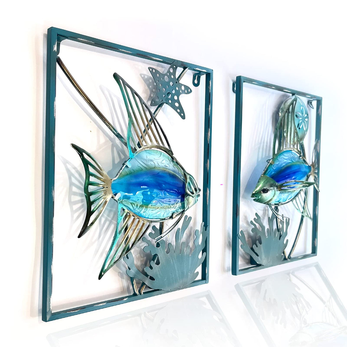 LIFFY metal fish wall decor with blue frame and LED lights brightens your outdoor patio
