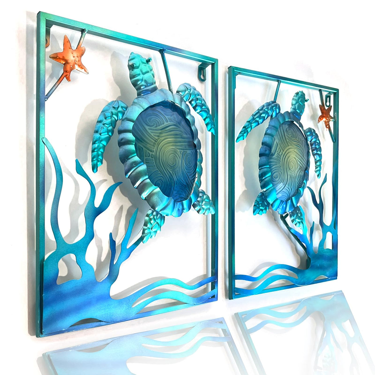LIFFY metal sea turtle wall art frame for outdoor spaces