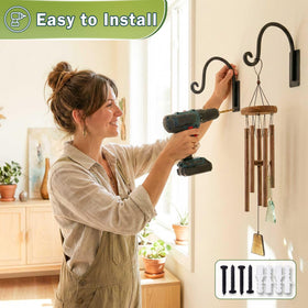 Lifyzoon outdoor-ready hanger blends with garden decor.