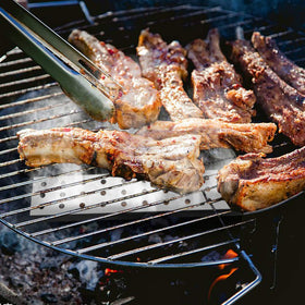 Lightique rectangular design sits neatly on grill rack