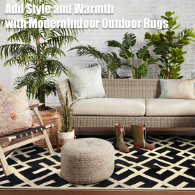 LILIOFFIC easy-clean rug folds for storage with carrying bag.