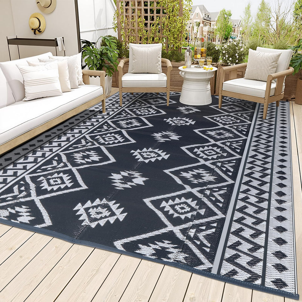 LILIOFFIC outdoor rug 9x12 grey, durable and reversible for versatile deck and patio use.
