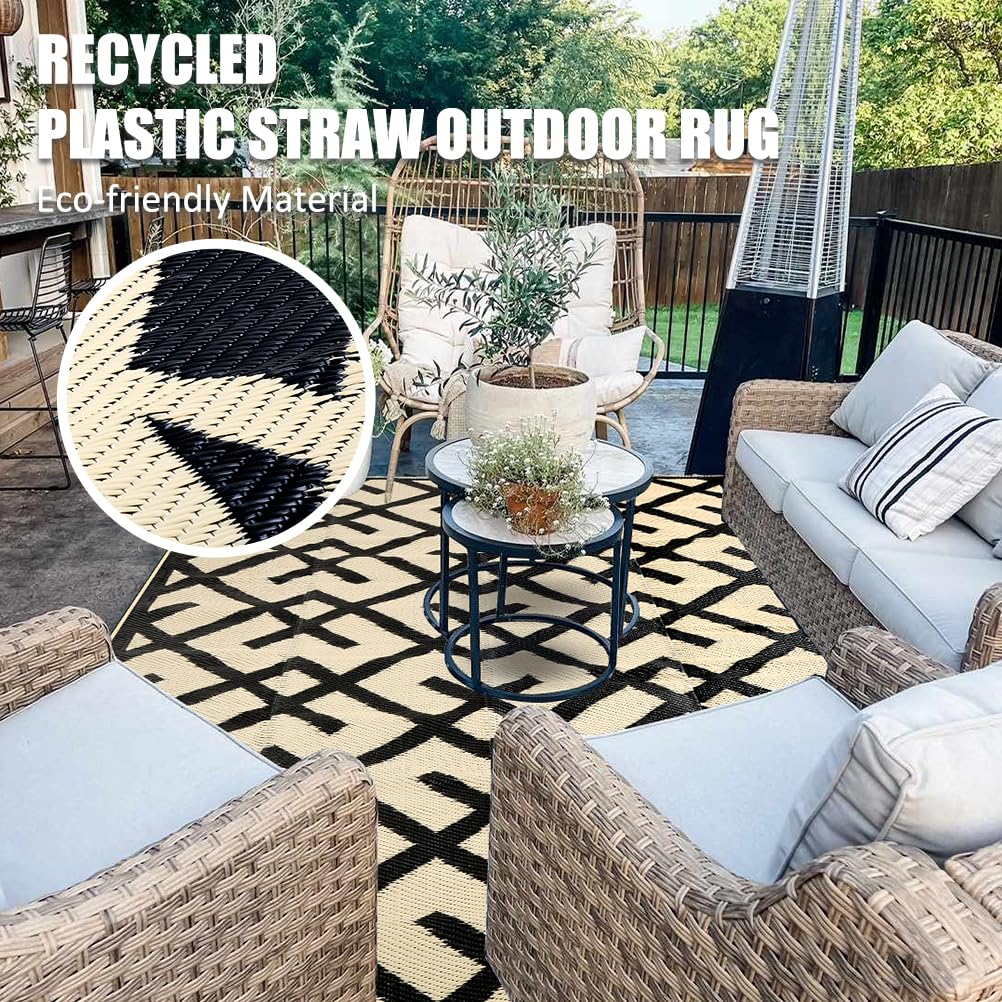 LILIOFFIC UV-coated rug withstands sun exposure and fading outdoors.