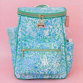 Lilly Pulitzer insulated bag with sturdy canvas and cotton straps for everyday use.