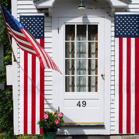 LinaGarten large 67x17 banner features wind-resistant grommets