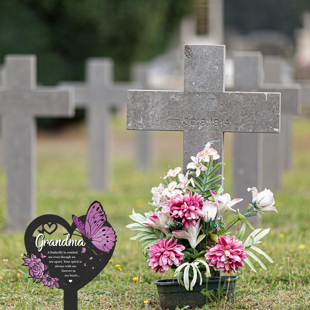 LIRAVENO grandmother remembrance plaque in metal for sturdy display