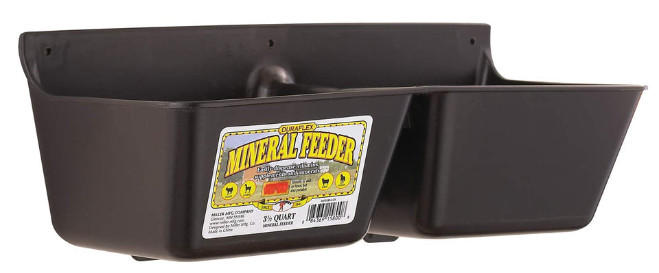 Little Giant mineral feeder two-compartments for separate feed and minerals