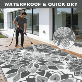 LOKHOM rug features corner loops and pegs to stay secure.
