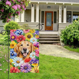 Louise Maelys double-sided printing flag ensures visibility from both sides.