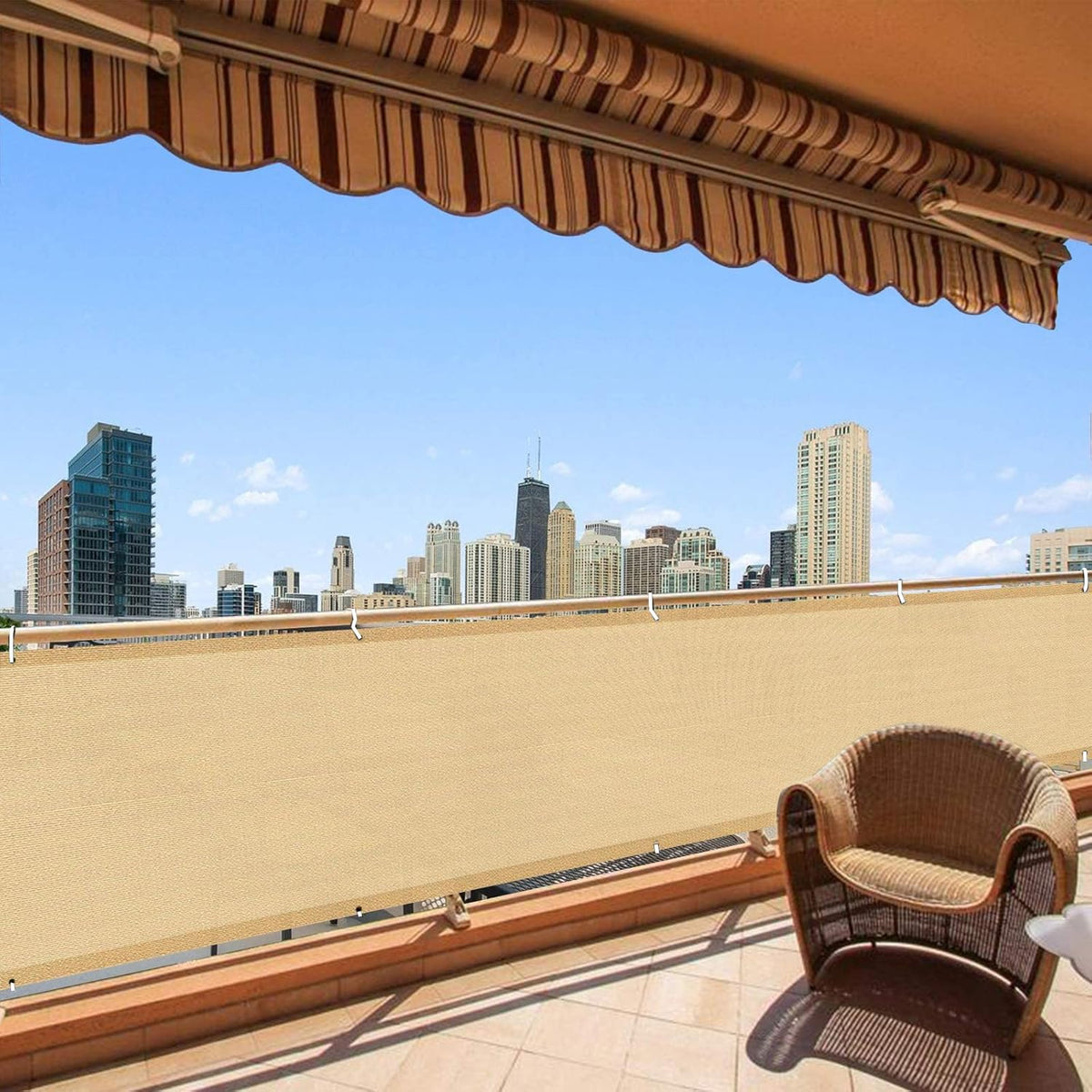 LOVE STORY 3ft-height privacy screen fits decks, patios, and balconies.