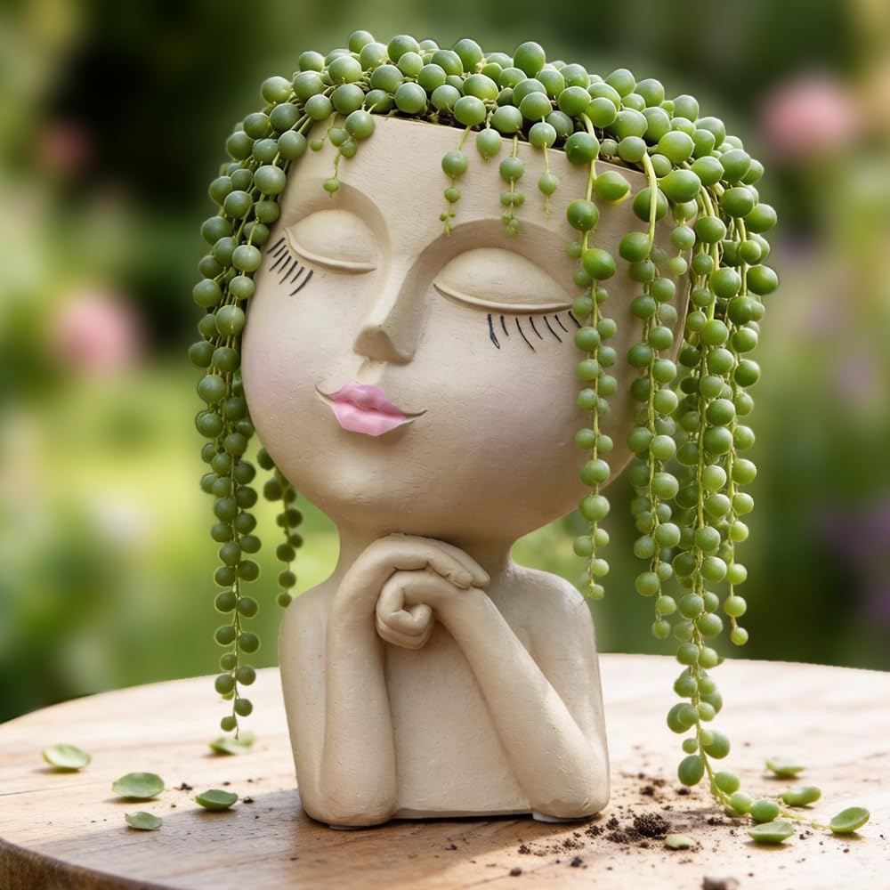 LovTocTic face planter head with drainage hole for healthy small plants.