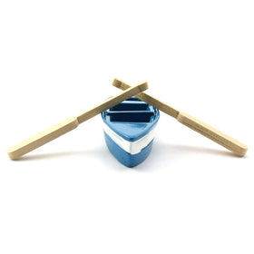 LQ Industrial tiny plastic boat decor for displays and craft projects
