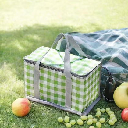 LRUUIDDE insulated picnic bag folded for compact storage and quick packing.