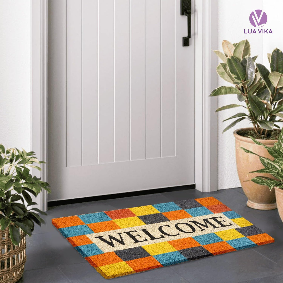 LUA VIKA coir outdoor mat serving as a welcoming front mat