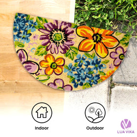 Lua Vika mat features non-slip backing for stable entrances.
