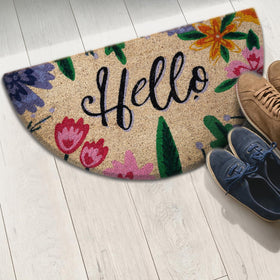 LUA VIKA easy-clean coir doormat shakes out dirt quickly.