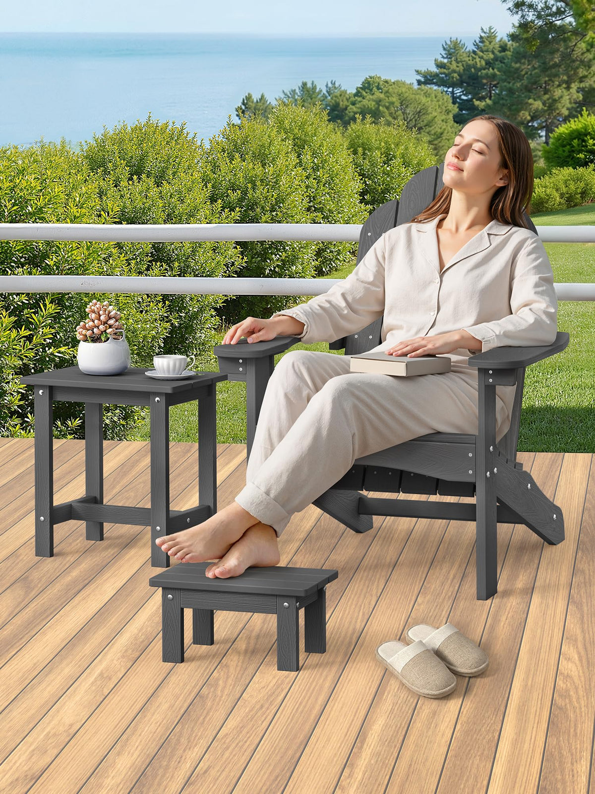 LUE BONA weather-resistant HDPS table withstands sun and rain for years.
