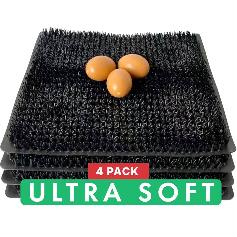 LUMERAM nesting pad with soft surface promotes calm hens and easy egg collection.