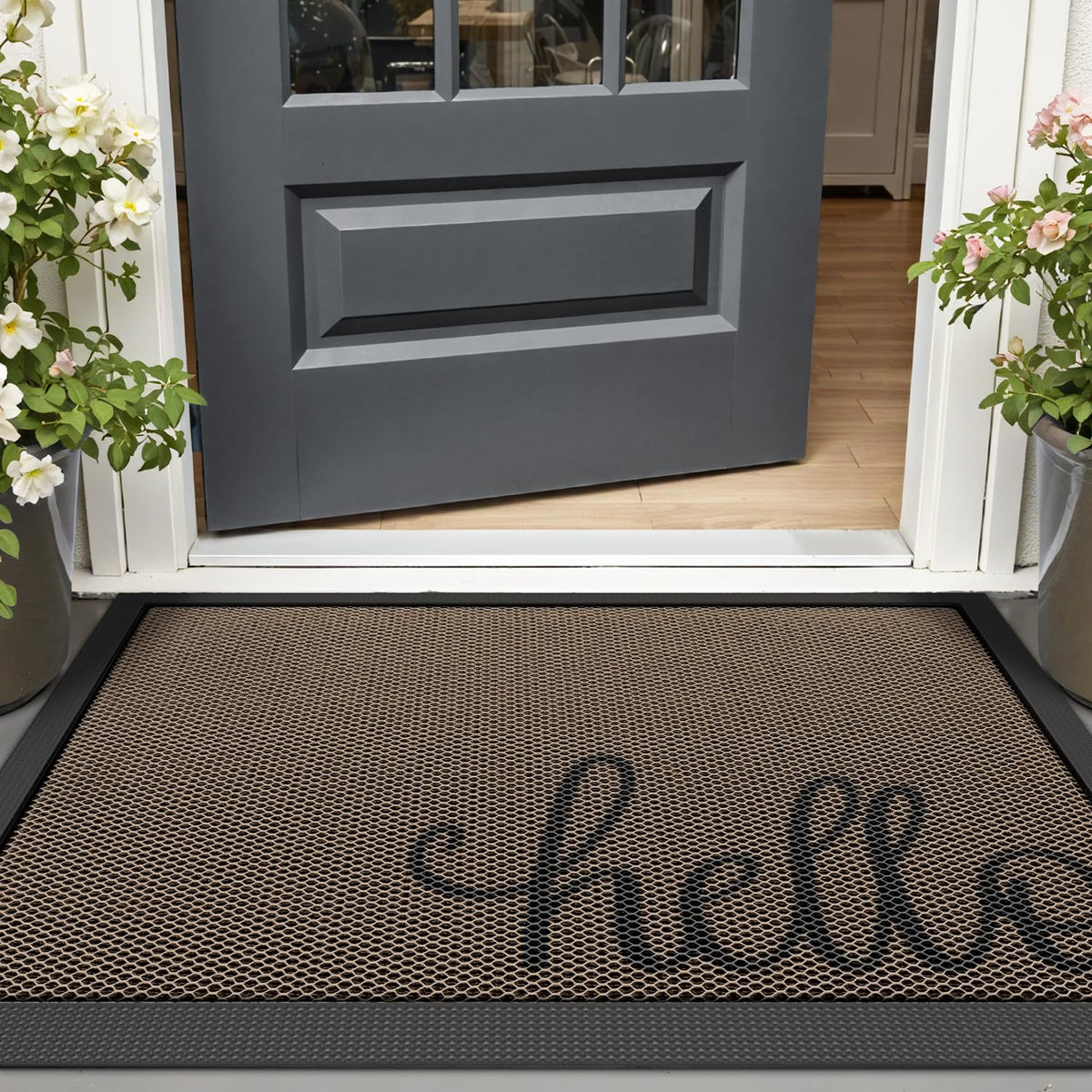 LUMI front porch mat stands up to weather and daily use.
