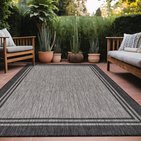 Luul Home bordered outdoor rug 5x7 in dark gray for patio décor and durability