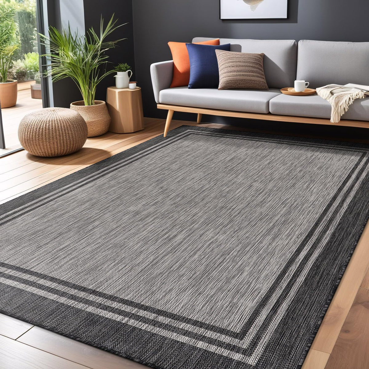 Luul Home stain and weather resistant rug for UV exposure and outdoor use.