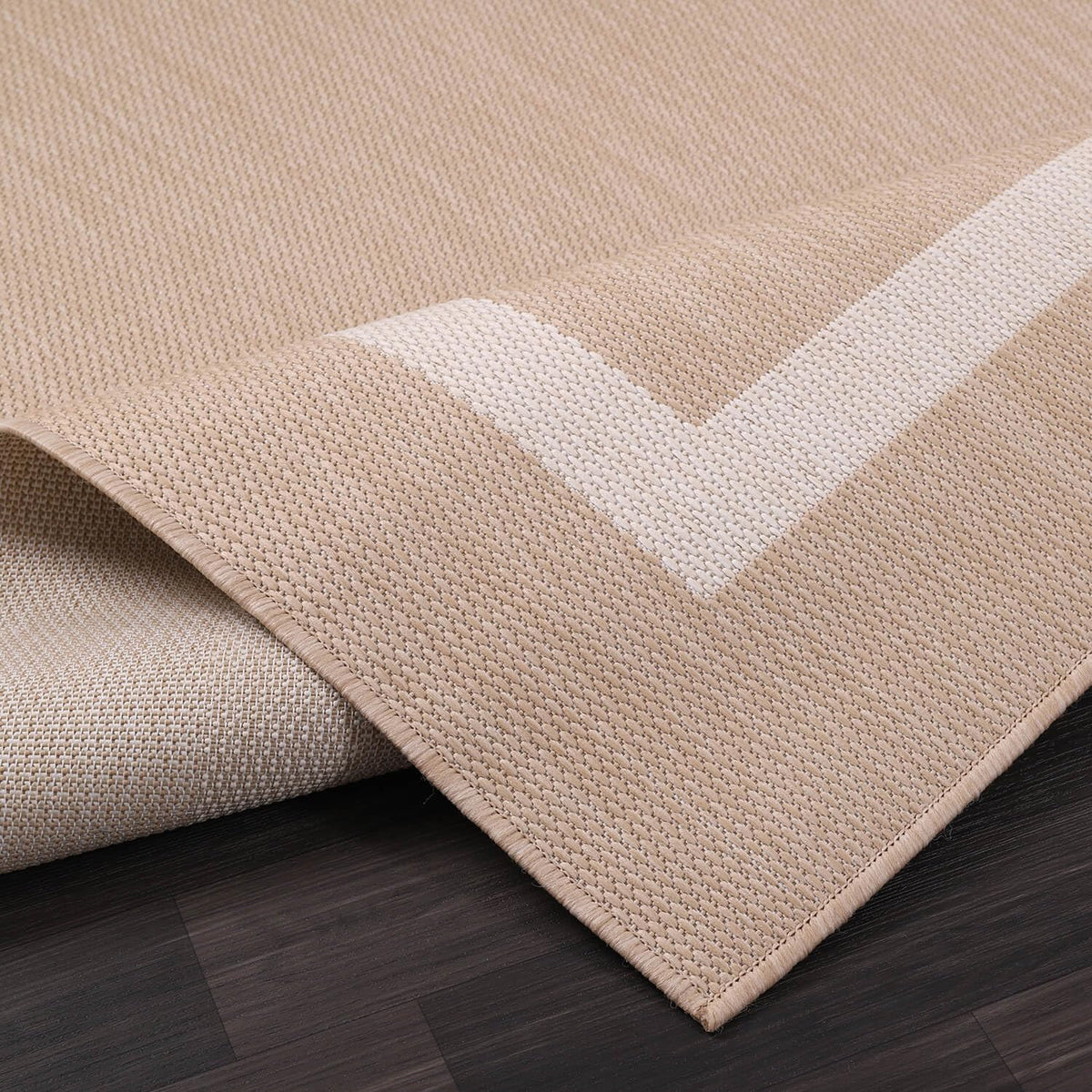 Luul Home waterproof outdoor rug 6x9 protects decks and keeps spaces clean.