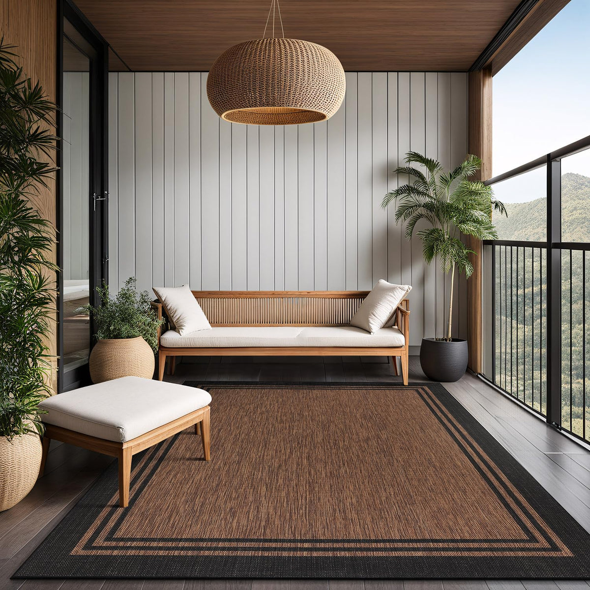 Luul Home durable weather-resistant rug endures daily foot traffic.