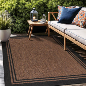 Luul Home stain-resistant outdoor rug stays vibrant after sun and rain.