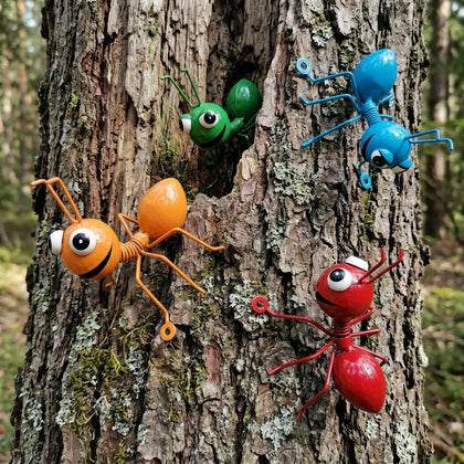 LUZ DEL GIFTS metal ants red set brightens gardens with durable, rust-proof color.