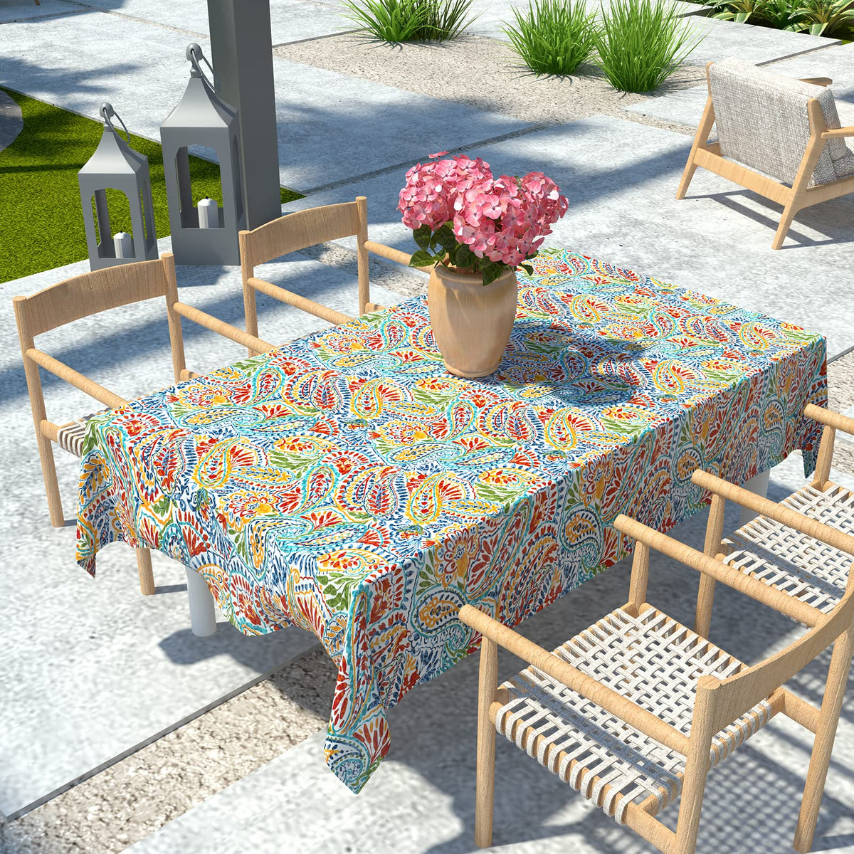 Stain-resistant and easy to wipe clean after outdoor dining.