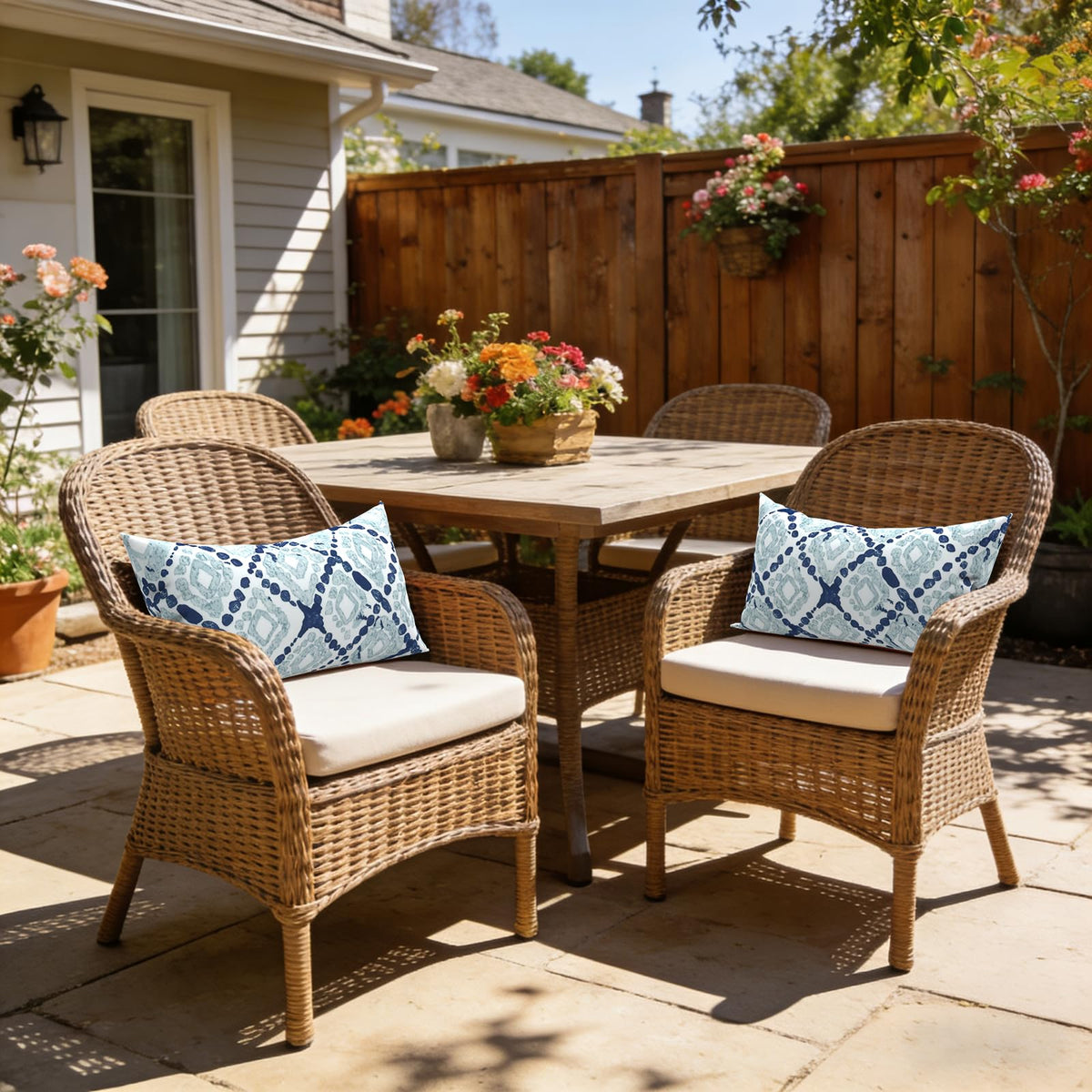 LVTXIII fade-resistant fabric withstands sun with long-lasting color.