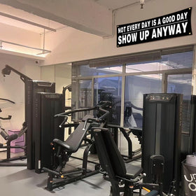 Lyeedoom banner fits gym, dorms, garages, or offices as motivation.