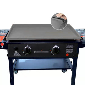 Lyonbi Blackstone silicone griddle mat with non-slip bottom for stable grilling.