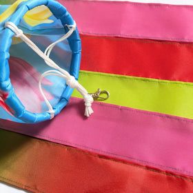 Sturdy metal swivel clasp for secure hanging