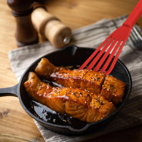 Maine Man spatula heat resistant up to 550 degrees Fahrenheit.