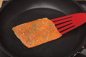Maine Man silicone spatula with non-stick core resists sticking.