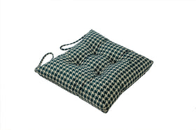 Makimoo soft polyester fabric cushion provides durable, smooth seating
