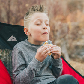 MalloMe Smores Sticks 34-inch length keeps kids at a safe distance.