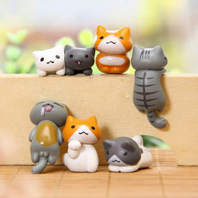 MAOMIA desktop cat decor enhances workspace with playful charm