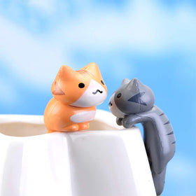 MAOMIA lucky cat miniature figurine set 2 brightens shelves and plant displays