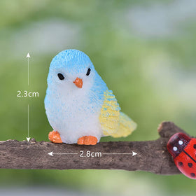 MAOMIA little bird figure; ideal for brightening plant pots and moss arrangements.
