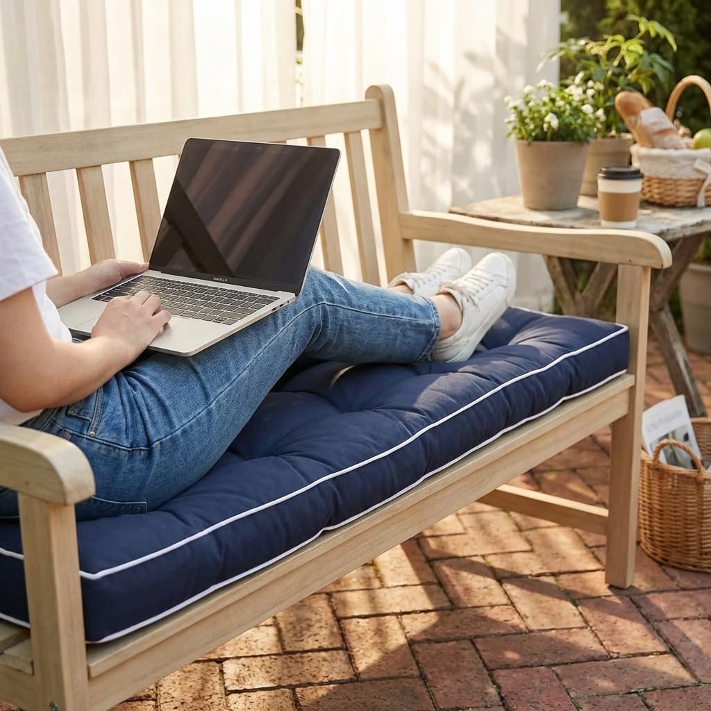 Maphissus easy-care outdoor cushion suited for patios and porches