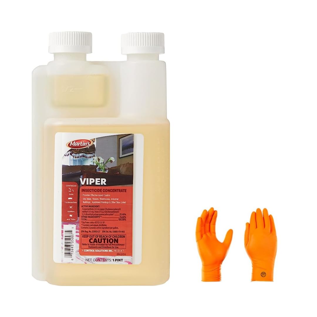 Martin's Viper bottle pour demonstrates fast pest knockdown for quick results.