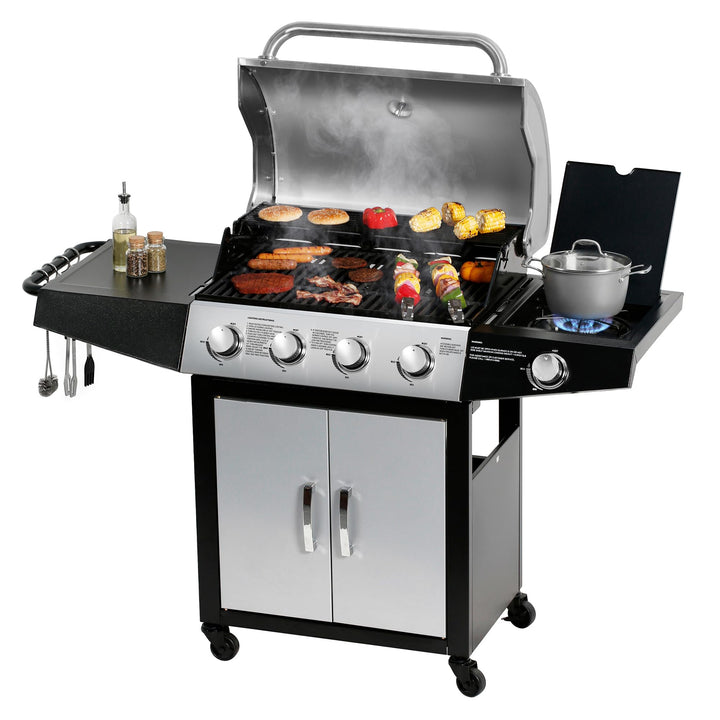 Master Cook 4+1 grill front view showing spacious cooking area for family meals
