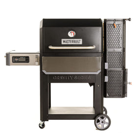 Masterbuilt Gravity Series 1050 front view showing large cooking area