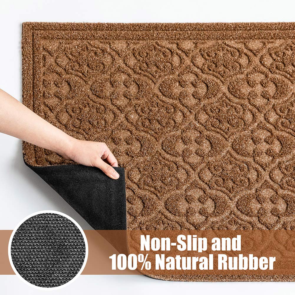MAT 7-BANQUET heavy-duty mat dries quickly after rain, reducing mess.